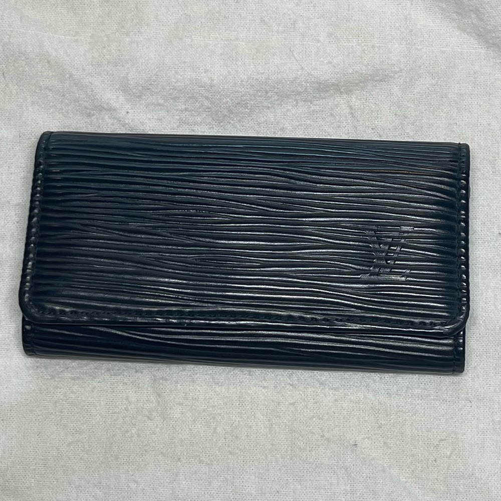 💯 authentic Louis Vuitton 
PORTE-CLES MULTICLES 4 CUIR EPI